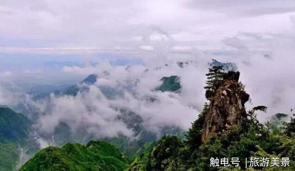 老君山旅游风景区位于陕西省商洛市洛南县巡检镇