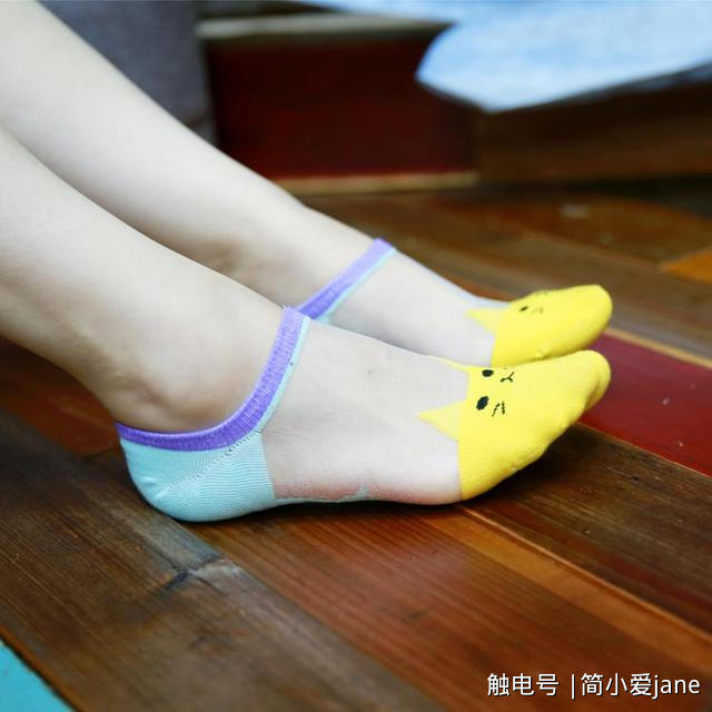 春夏请不要光脚穿鞋,袜子的作用是很大的