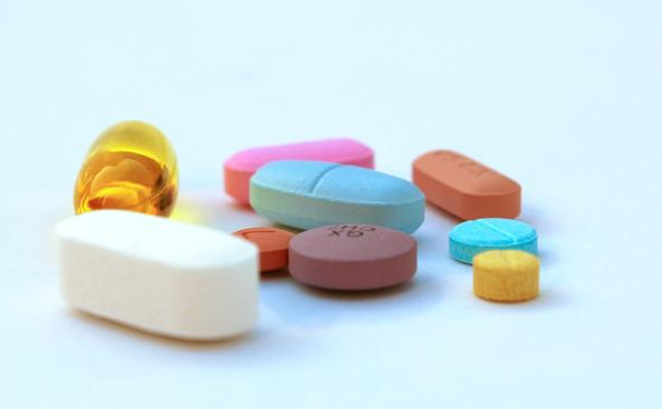 1534488328315561.png 养胃专家:胃病老吃药不好,坚持吃恰玛古素食粉,每天都能强效护胃