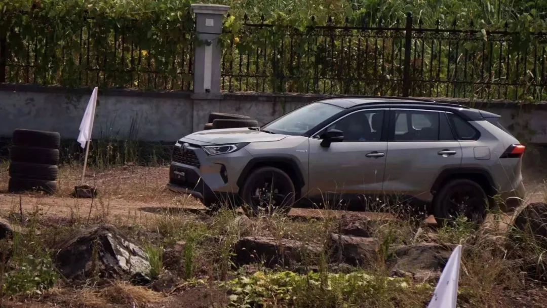 是什么让车主阿炽打算当RAV4的“回头客”？