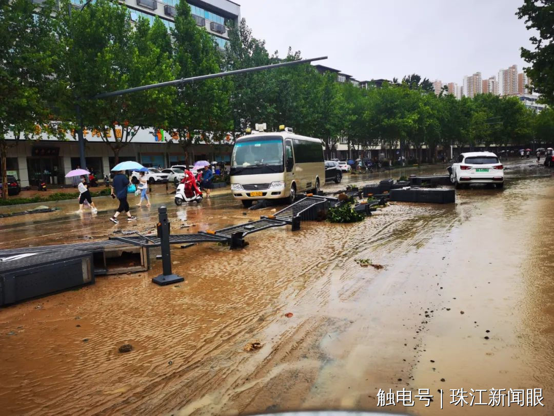 河南暴雨已致25人遇难7人失联 120多万人受灾