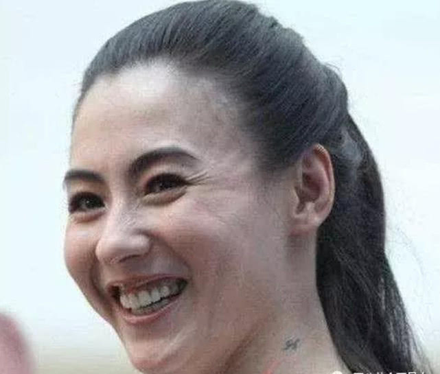 当红女明星未修图照片曝光,来看看你的女神到底长什么样? 当红女明星未修图照片曝光,来看看你的女神到底长什么样?