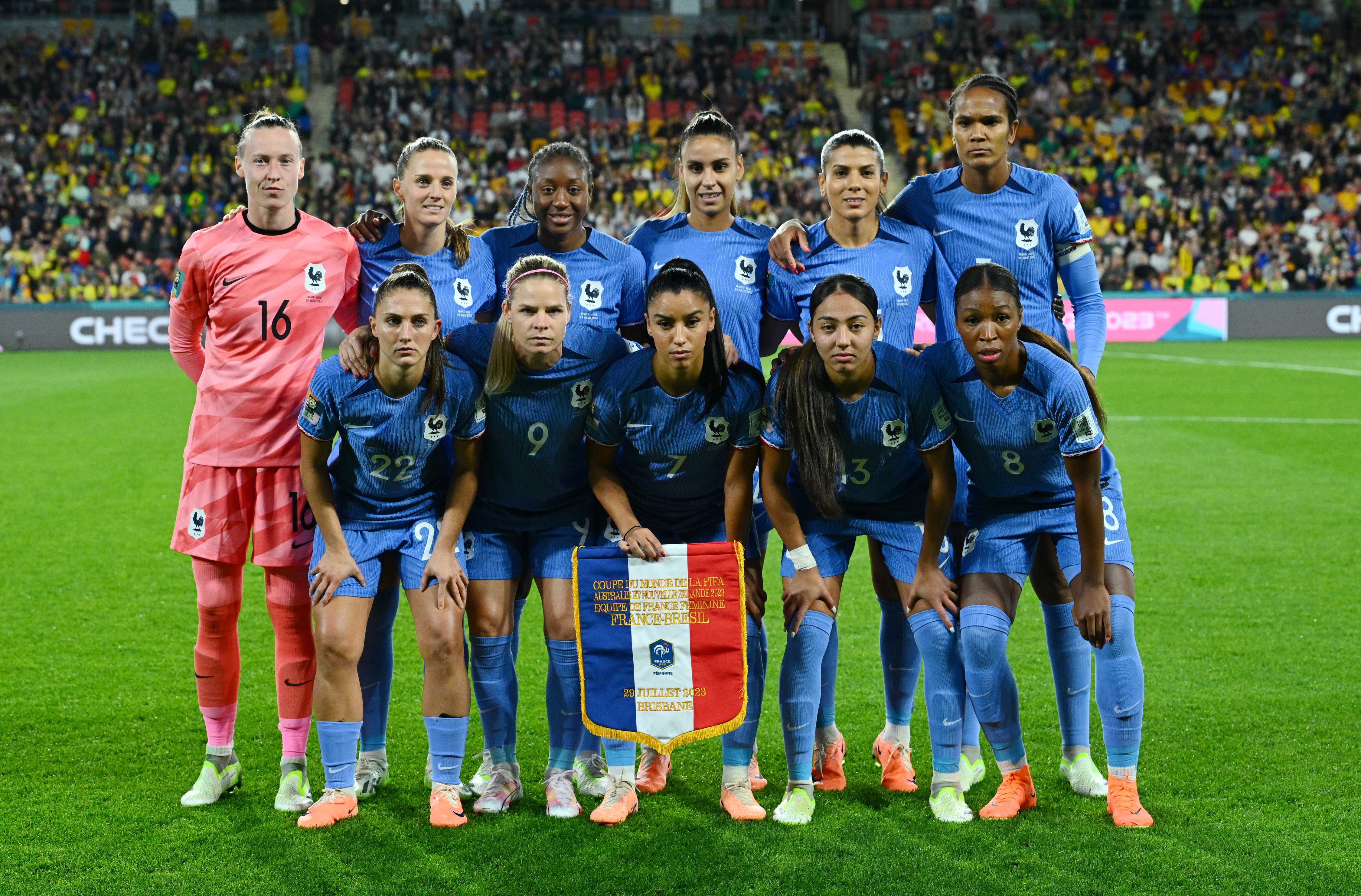 龙泽罗拉擅长什么，揭秘其核心技能三大亮点，深度解析实战应用技巧，助你掌握最强攻略秘籍