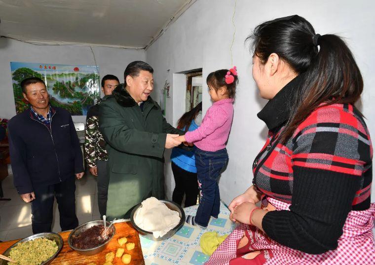 △2017年1月24日，习近平总书记在河北张家口张北县德胜村看望慰问。