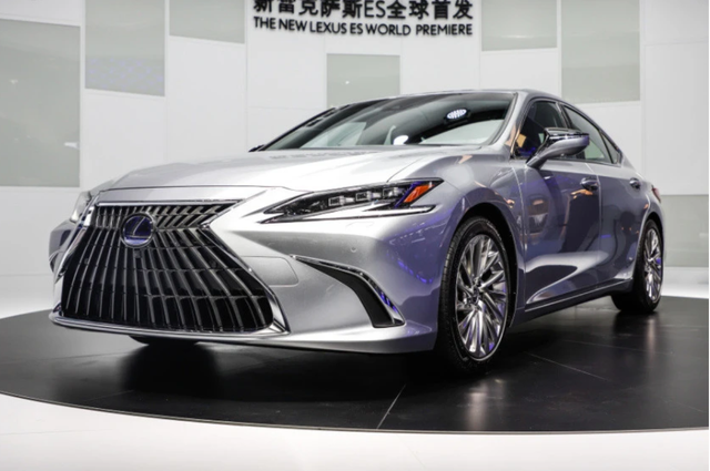 下半年重磅豪华新车|全新C级、宝马纯电旗舰来袭，年底买车就选它们！
