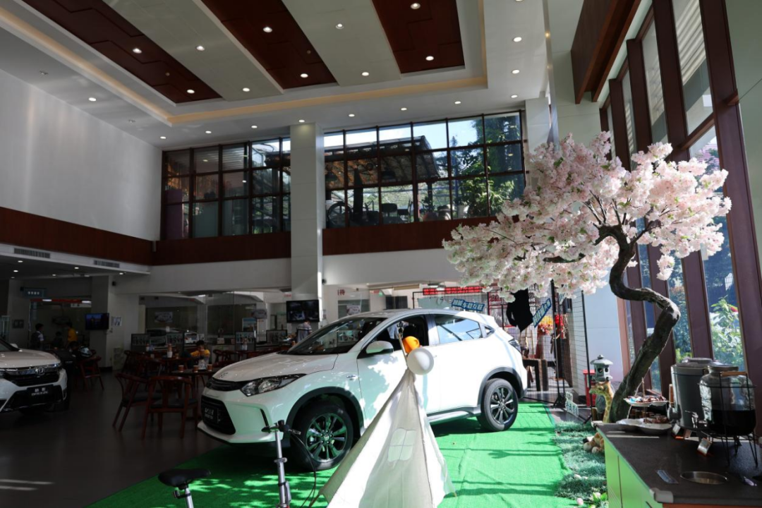 手握15万预算买哪款SUV？90后小哥跑一趟本田4S店，锁定缤智了！