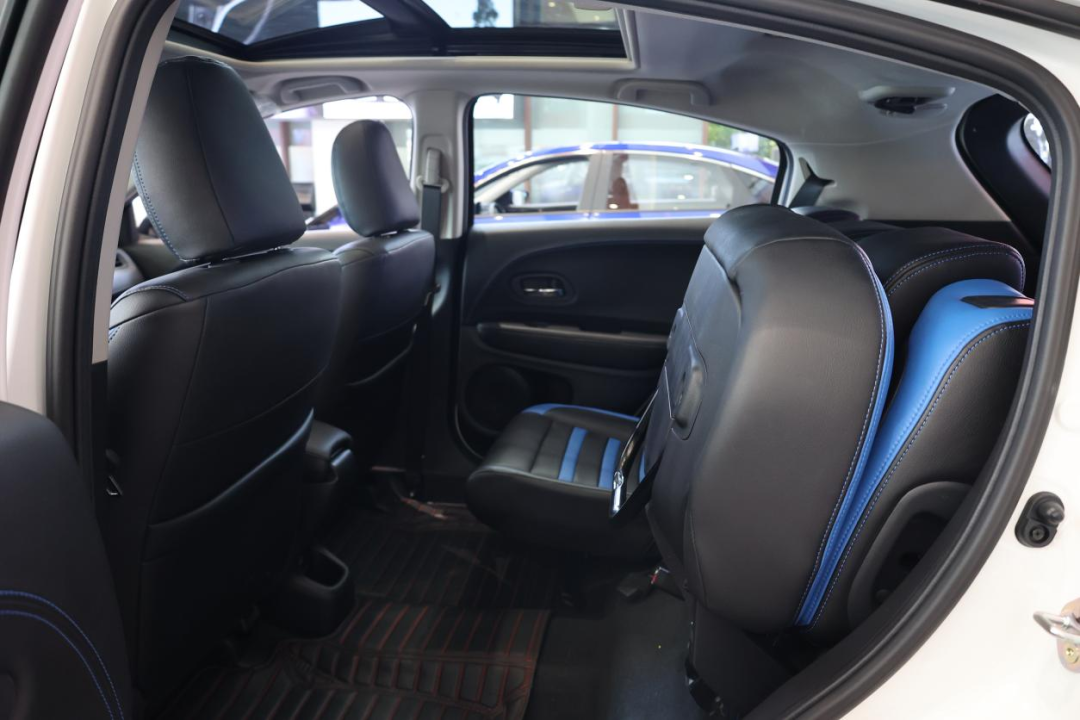 手握15万预算买哪款SUV？90后小哥跑一趟本田4S店，锁定缤智了！