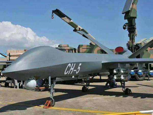 国产无人机《战狼Ⅱ》中惊艳亮相,现实中早已主导全球消费级市场