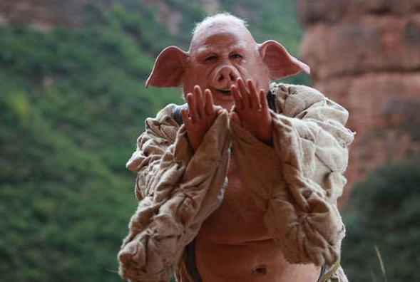 这是猪刚鬣在遇观音找寻护送唐三藏西天取经的护法时对观音说的话