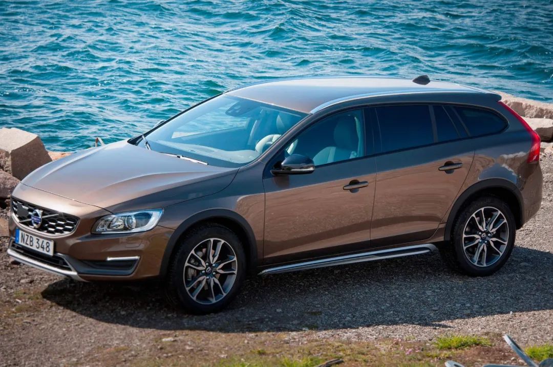 3缸抖4缸菜,这些近乎绝种的 "5缸车"都是狠角色!