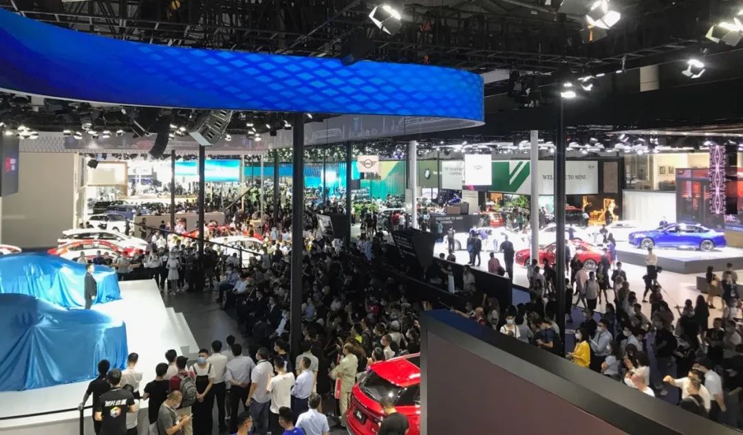 淘汰赛加速，造车新势力如何在成都车展上“自证”存活？