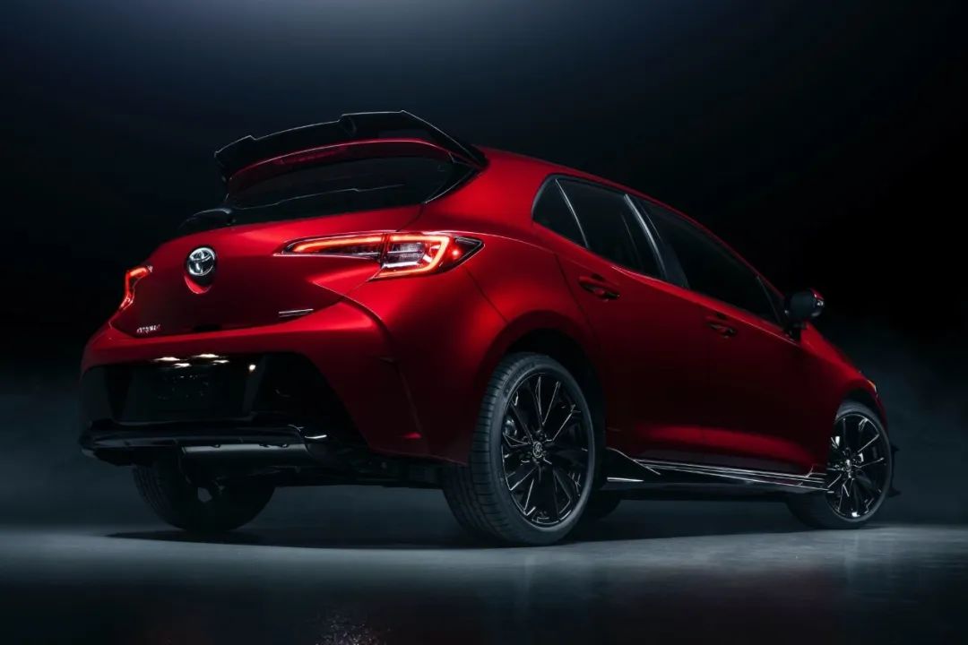 思域两厢上市了，可更诱人的两厢车还在后面，十万不到就拿下