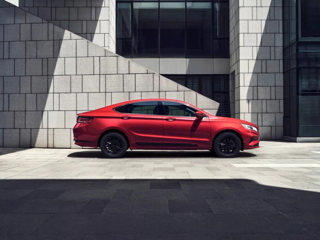 重磅新车官图抢先看，吉利“最美国产车”改款，恒驰6车刷屏朋友圈！