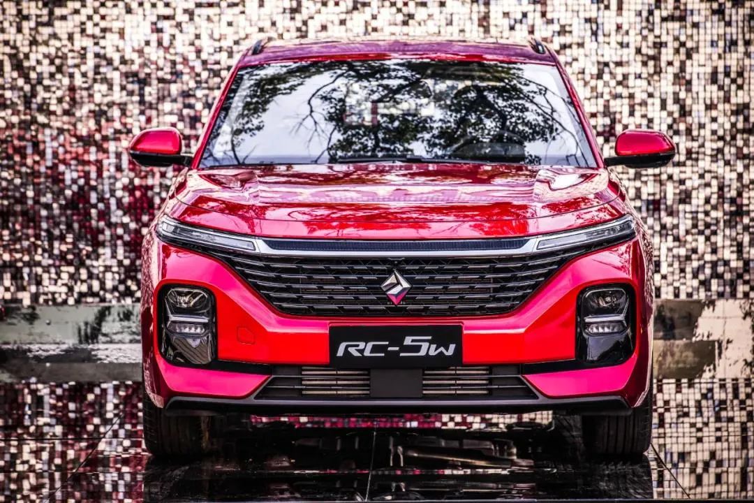 新宝骏RC-5W上市，同样亲民的旅行车还有它们，最低不到五万元