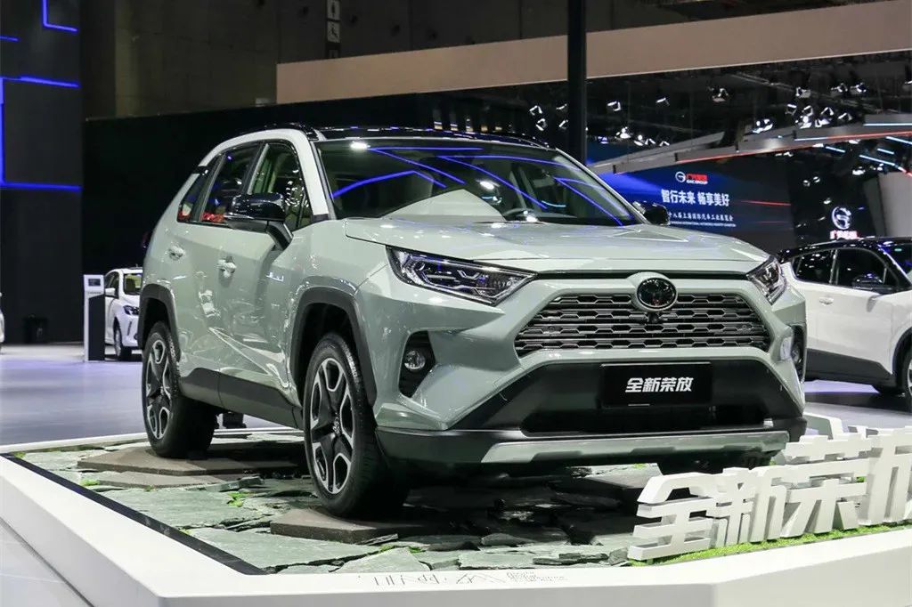 7月SUV销量榜出炉，奔驰GLC跻身前五，哈弗H6将被超越？