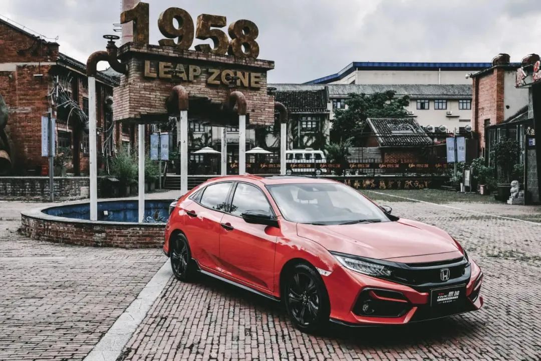 运动家轿有哪些新选择？思域两厢领衔，这款7月差点破2万辆