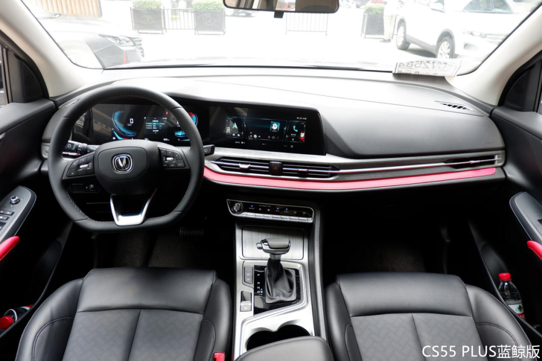 同样的动力，长安CS55 PLUS蓝鲸版与UNI-T该怎么选？