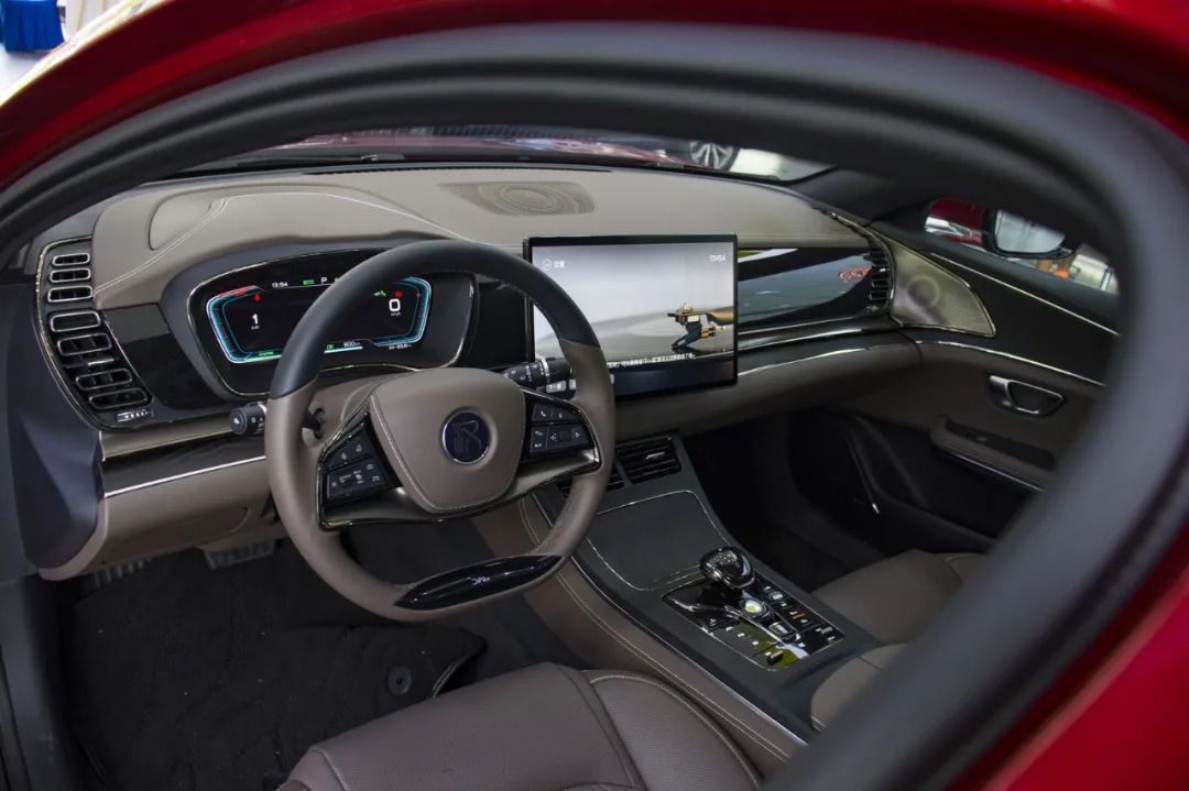 怕纯电车起火爆炸？选磷酸铁锂版本即可，这几款续航长又安全