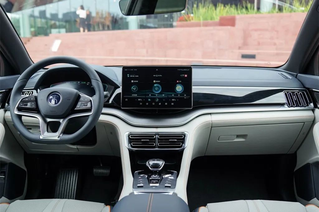 怕纯电车起火爆炸？选磷酸铁锂版本即可，这几款续航长又安全