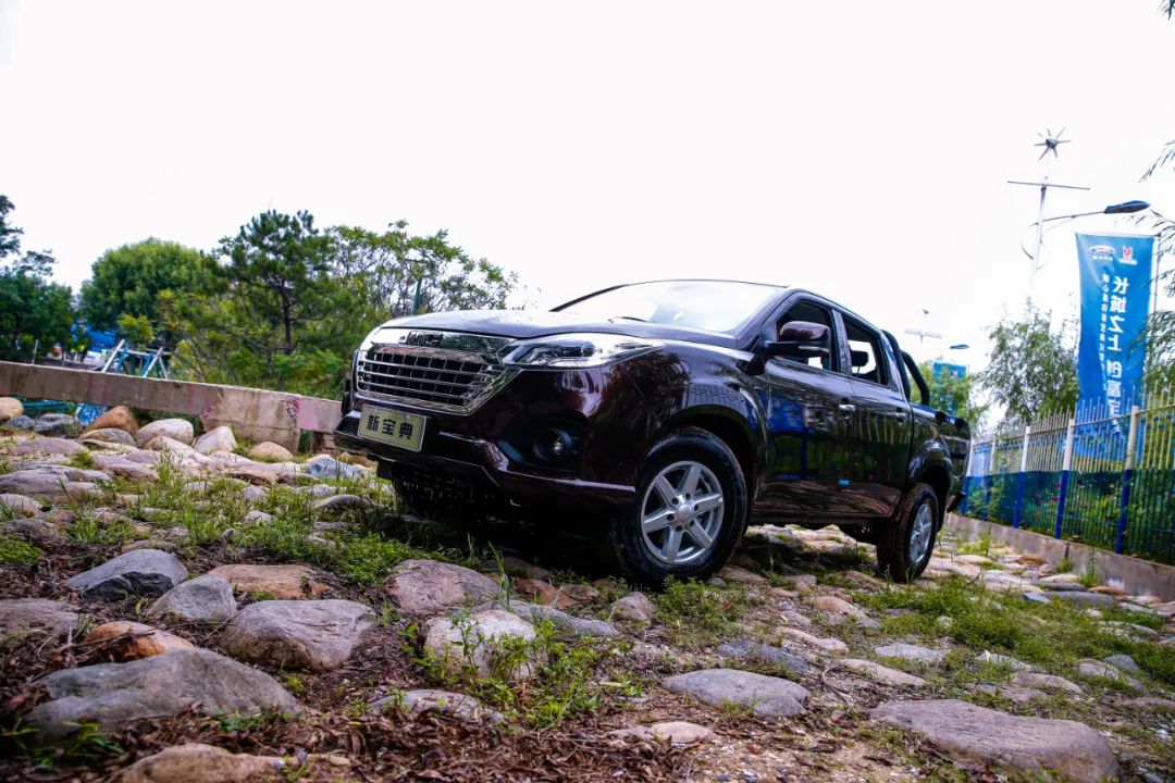 皮卡市场风云再起，8万级皮卡选江铃新宝典才是正解！