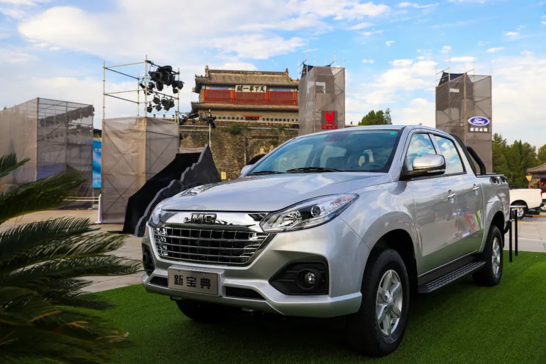 皮卡市场风云再起，8万级皮卡选江铃新宝典才是正解！