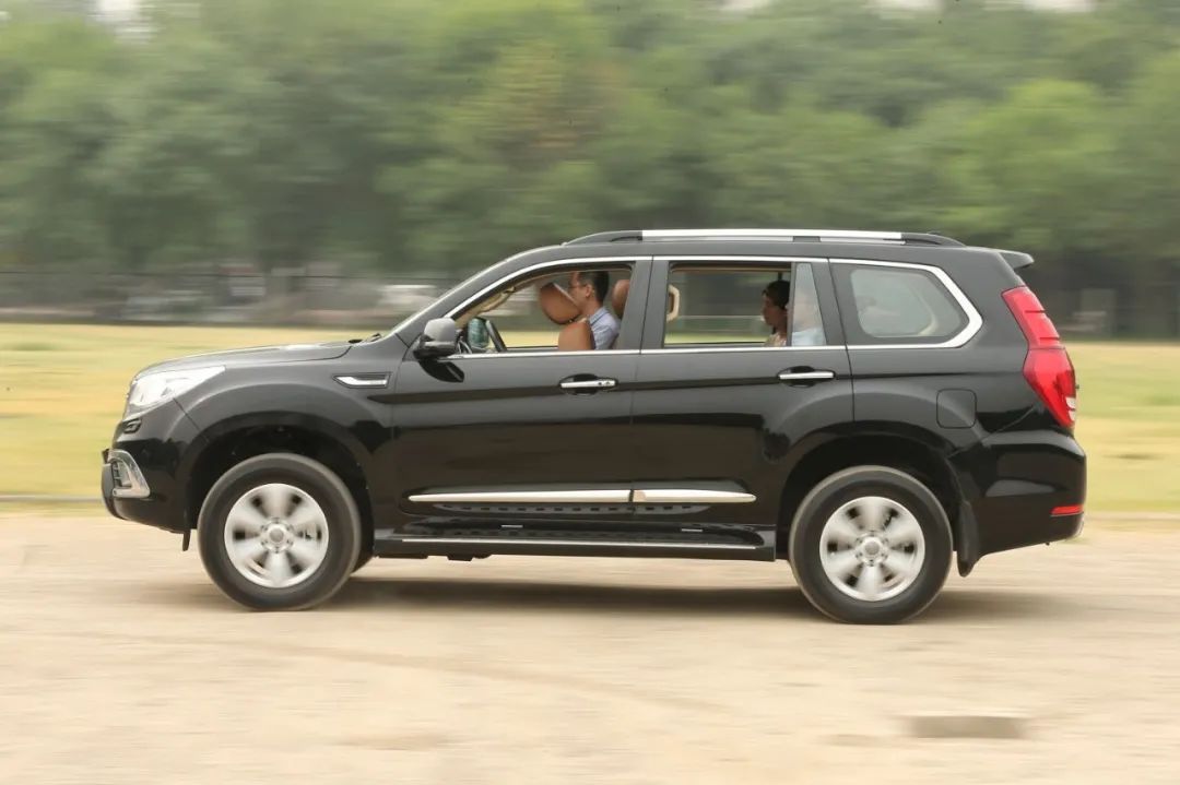 马斯克的脑机接口再创历史，“意念开车”还有多远？