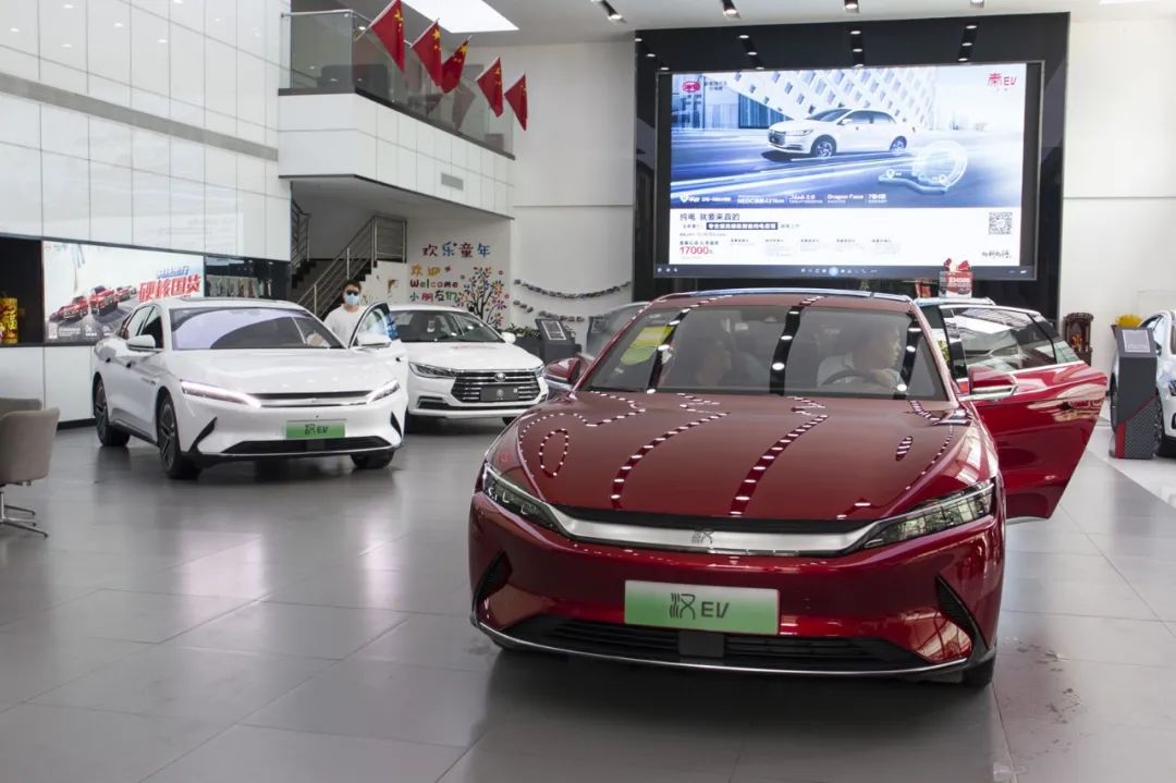 想体验国产最新黑科技吗？这些自主新车能满足你，最低不足十万