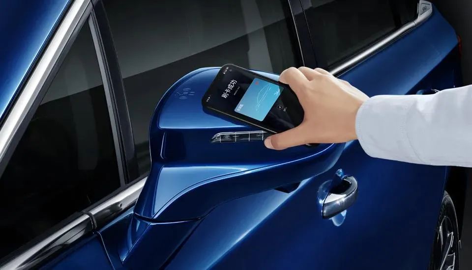 9.48万起售，宋MAX升级版登陆广州，标配比亚迪最新“黑科技”