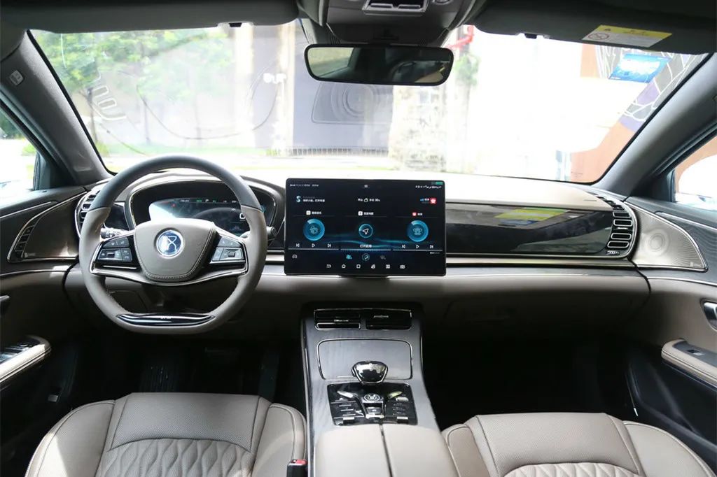 花20万左右买国产车，这四款最合适，配置高到离谱档次又足