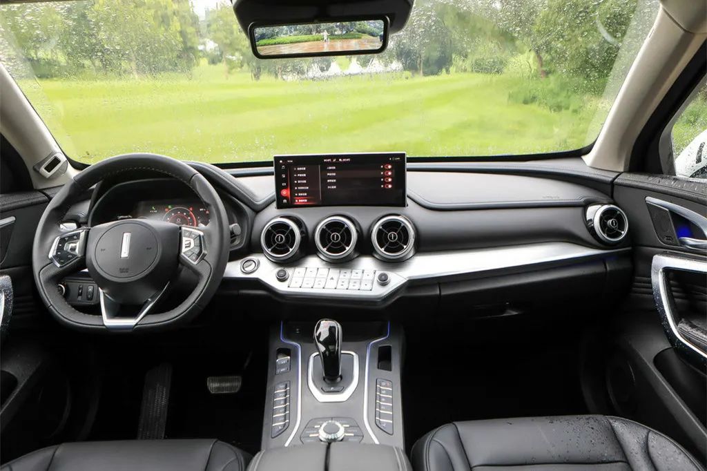 花20万左右买国产车，这四款最合适，配置高到离谱档次又足