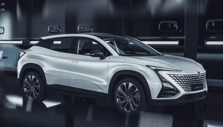 自主品牌8月销量表现出彩，吉利/长城/长安即将“大招”齐发