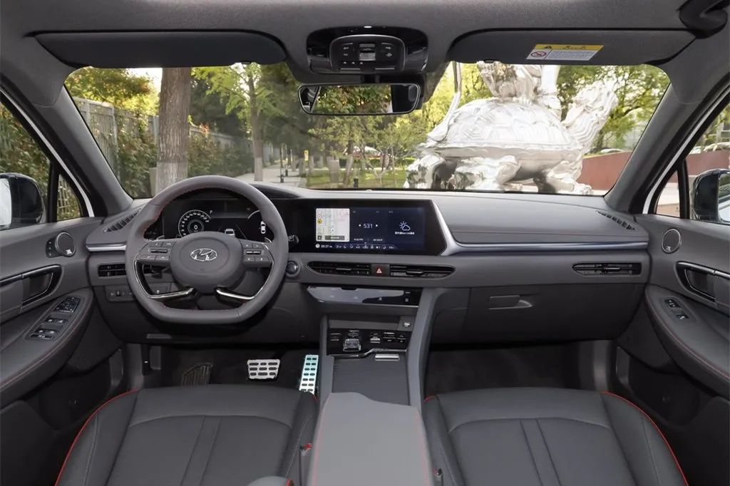 别只看雅阁、凯美瑞，这几款合资中型车也很香，品质好配置又高