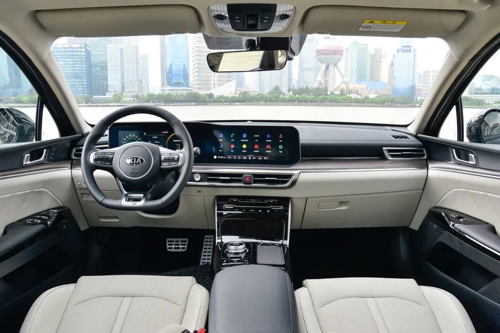 别只看雅阁、凯美瑞，这几款合资中型车也很香，品质好配置又高