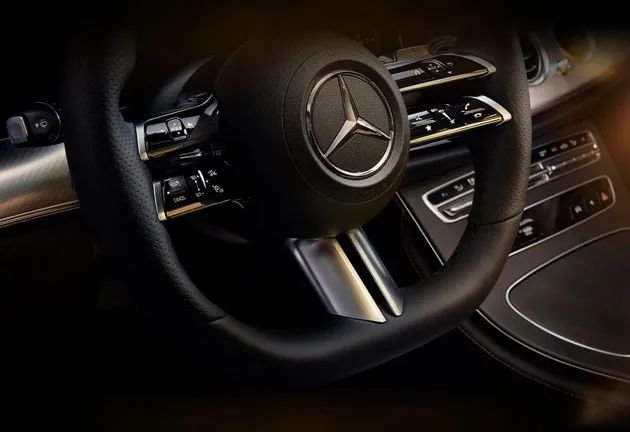 奔驰新款E-Class L领衔，多车上演北京车展前的“抢滩登陆战”