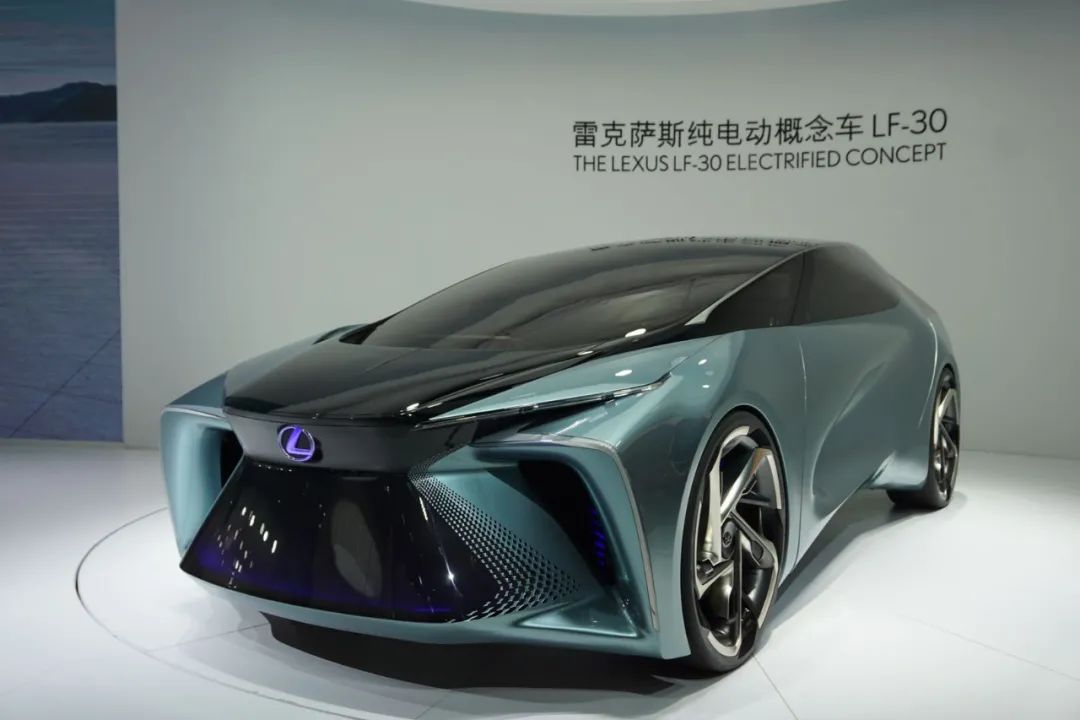 雷克萨斯LF-30国内首秀，展示未来十年电气化车型的样子！