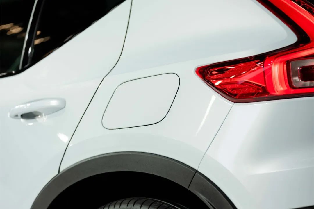 全新一代车载系统加持，沃尔沃XC40 RECHARGE开启盲订