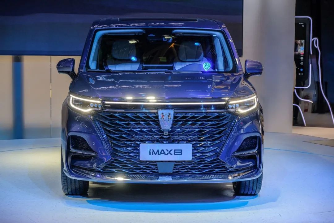 预售价20.88万起，三“魔”加持的荣威iMAX8必进前十？