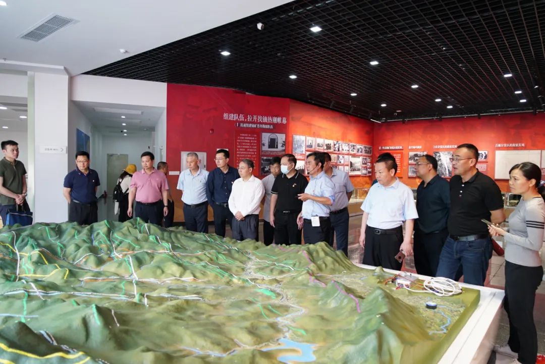 弘扬下庄精神传承红色基因