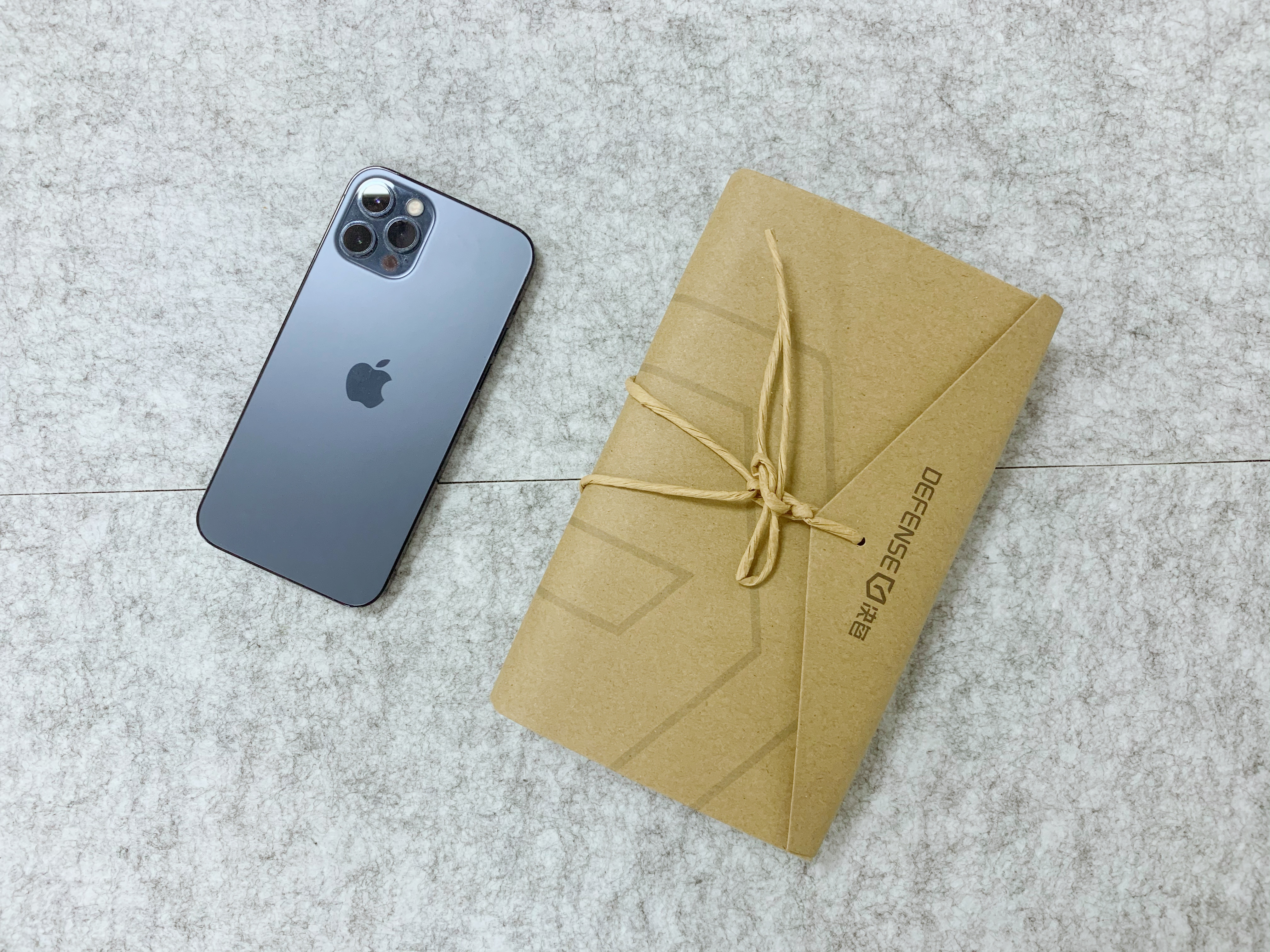 iphone 12pro时尚网红手机壳