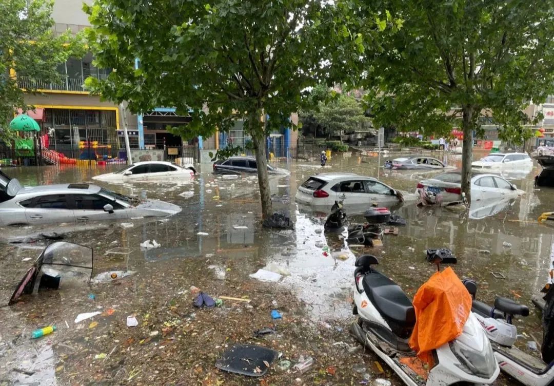 台风肆虐，车辆受损该怎么理赔？纯电动车泡水只能报废？