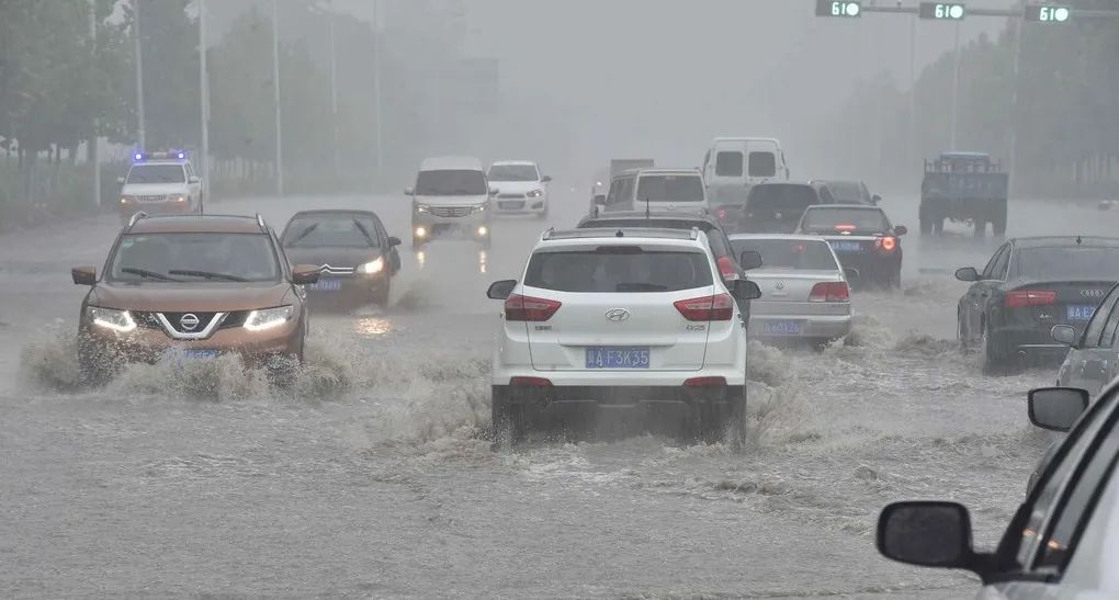 强降雨天气致涉水安全问题频发，纯电动车竟然比燃油车更有优势？