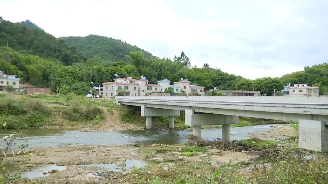 【我为群众办实事】龙仙镇新尧村:改造完善寨下桥 便民更致富-翁源县