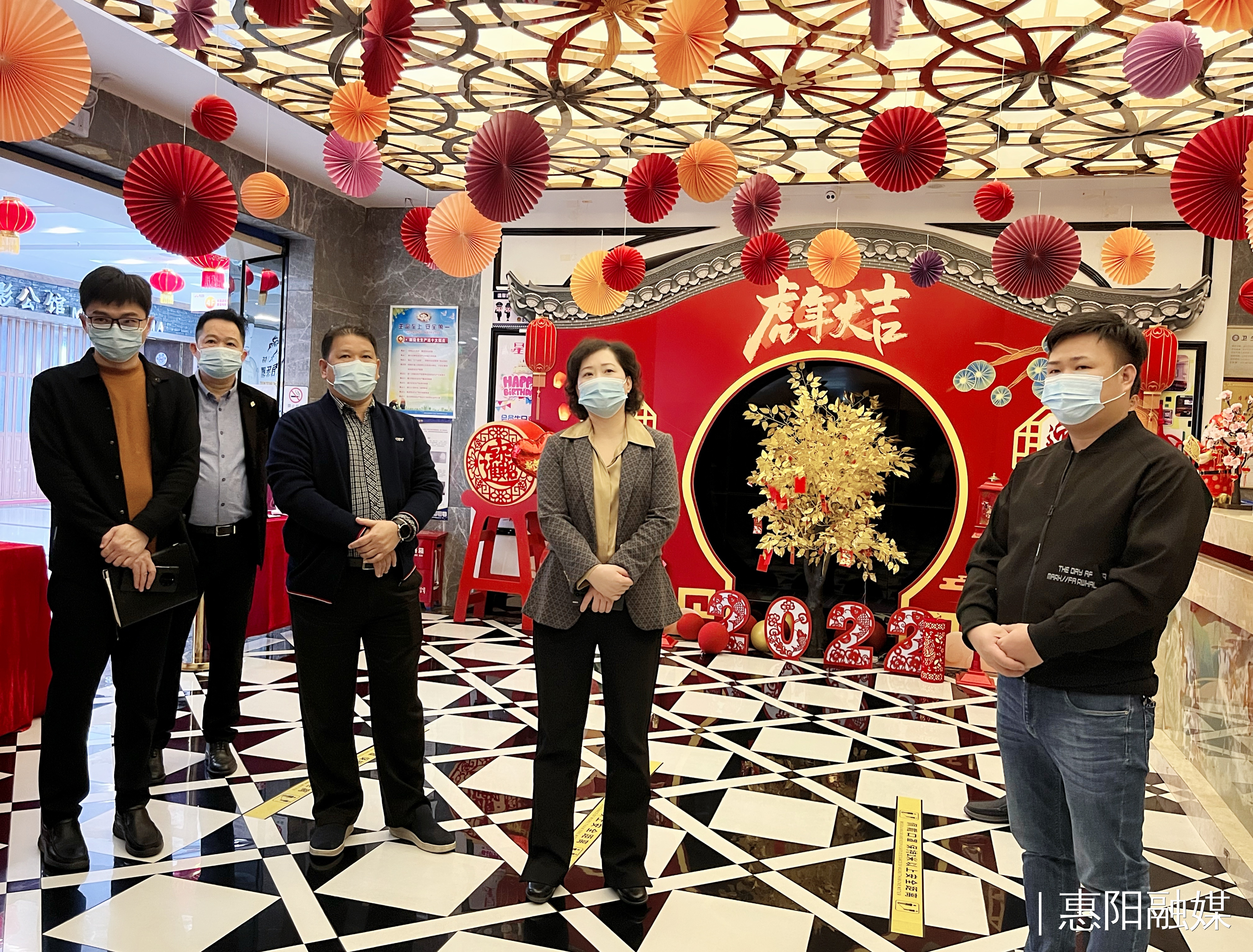 1月26日,区委常委,宣传部部长,区政府党组成员陈爱华带队开展岁末年初