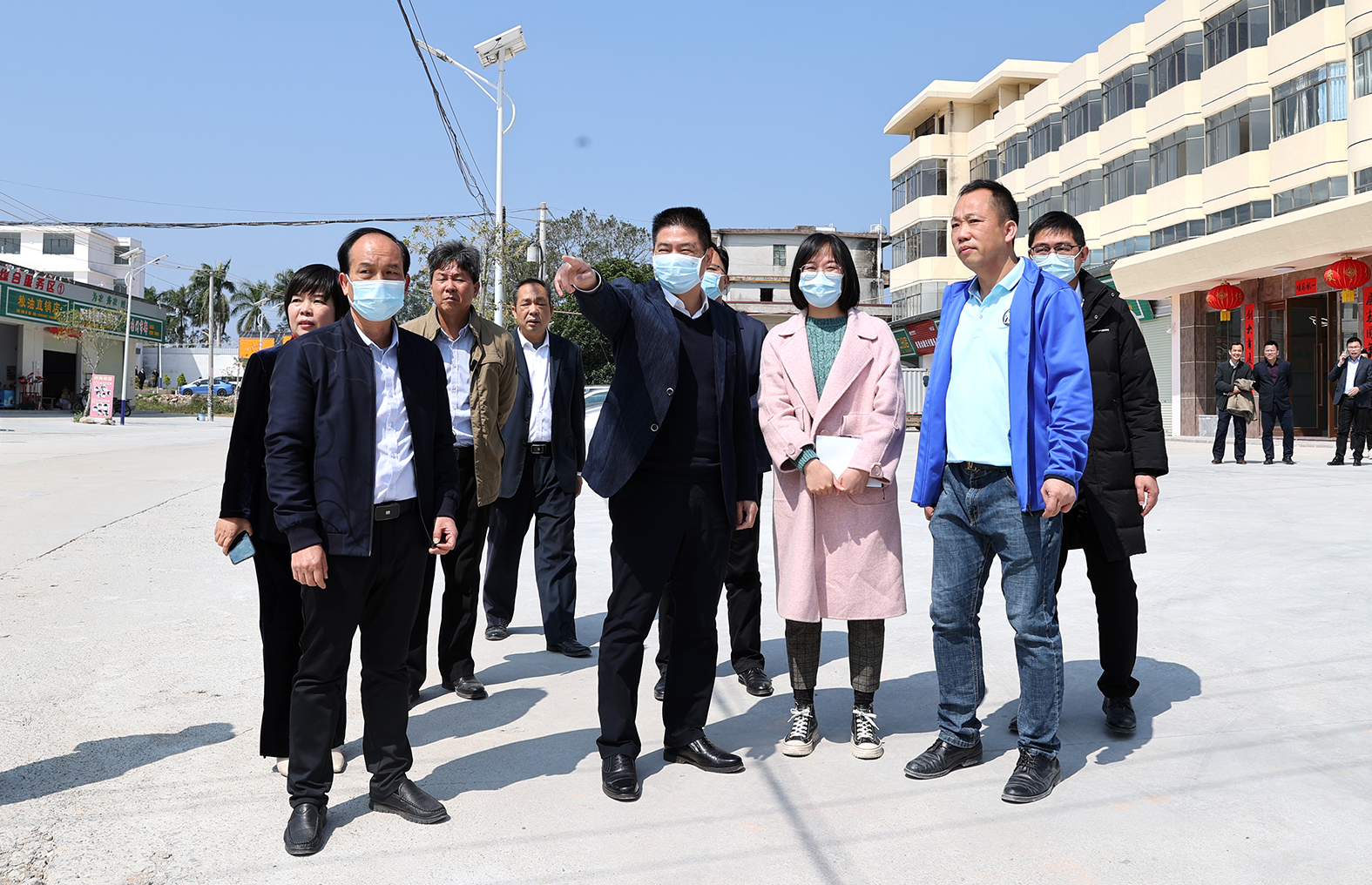 陈恩才一行先后走访了廉江市文物保护单位鑑江庙,石颈镇新屋村村委会